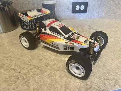 Kyosho OPTIMA MID 4WD OFF-ROAD RACER  R/C Model Buggy Kit - Image 1 of 4