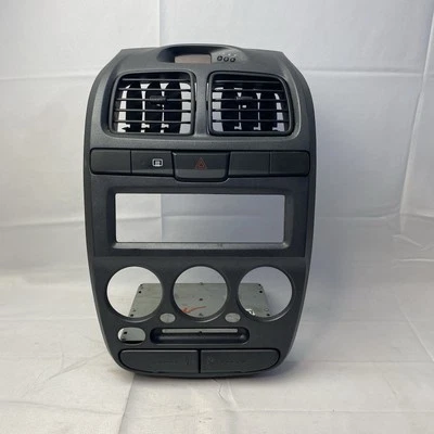Radio de tablero central Hyundai Accent 2003-2005 bisel climático moldura portavasos ventilaciones Foto 1 de 4