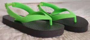 Old Navy Toddler Boys Size 7L Flip Flops Sandals Lime Green Ankle Strap - Picture 1 of 5