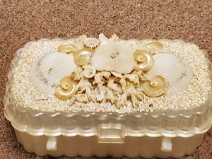 Vintage 1950's THERESA BAG CO Lyndhurst Clear Lucite PURSE, seashells & coral - Picture 1 of 7