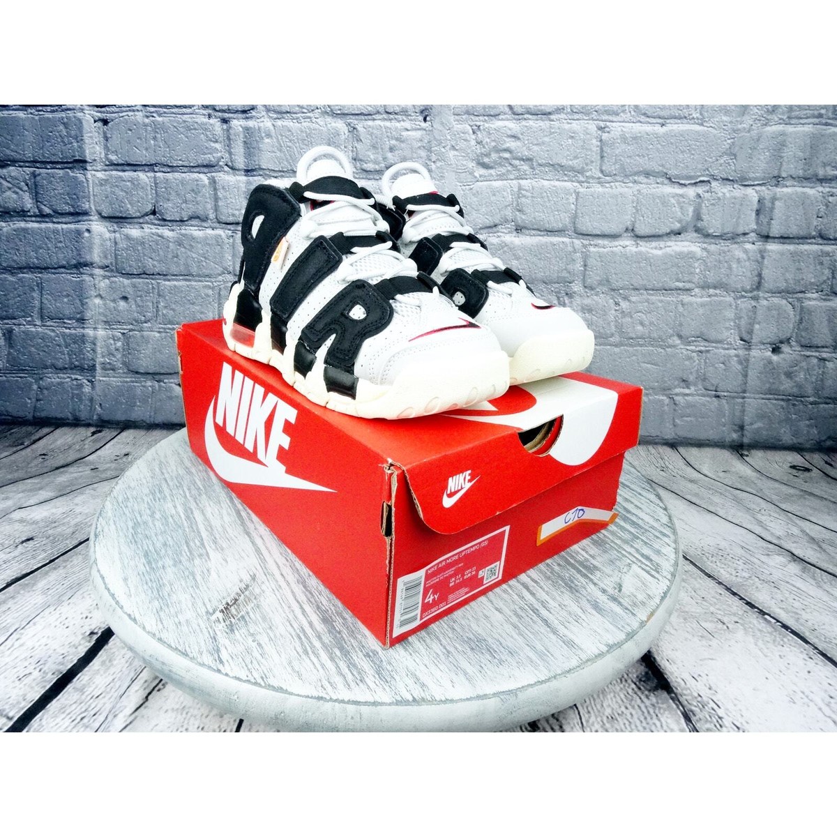 Preços baixos em Nike Air More Uptempo University Red | eBay Preços baixos em Nike Air More Uptempo University Red | eBay