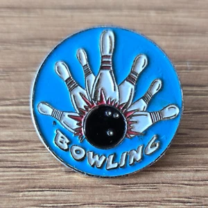 Vintage Unmarked HTF Bowling Pins Round Pinback Lapel Hat Jacket Pin Sport PI1 - Picture 1 of 5