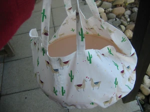 Kuchentasche/Tortentasche - Baumwollstoff, weiß-grün-beige, Handarbeit - Bild 1 von 3