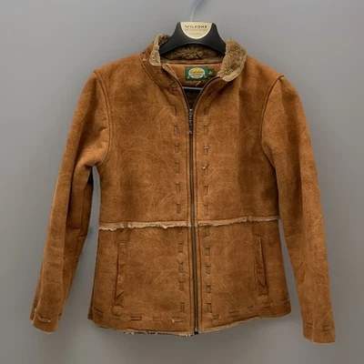 Chaqueta Cabelas para mujer de gamuza sintética de piel de oveja con forro de sherpa tostado talla mediana  Foto 1 de 4