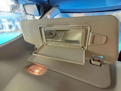 Used Right Sun Visor fits: 2011 Mercedes-benz Mercedes e-class 212 Type illumina - Imagem 1 de 4