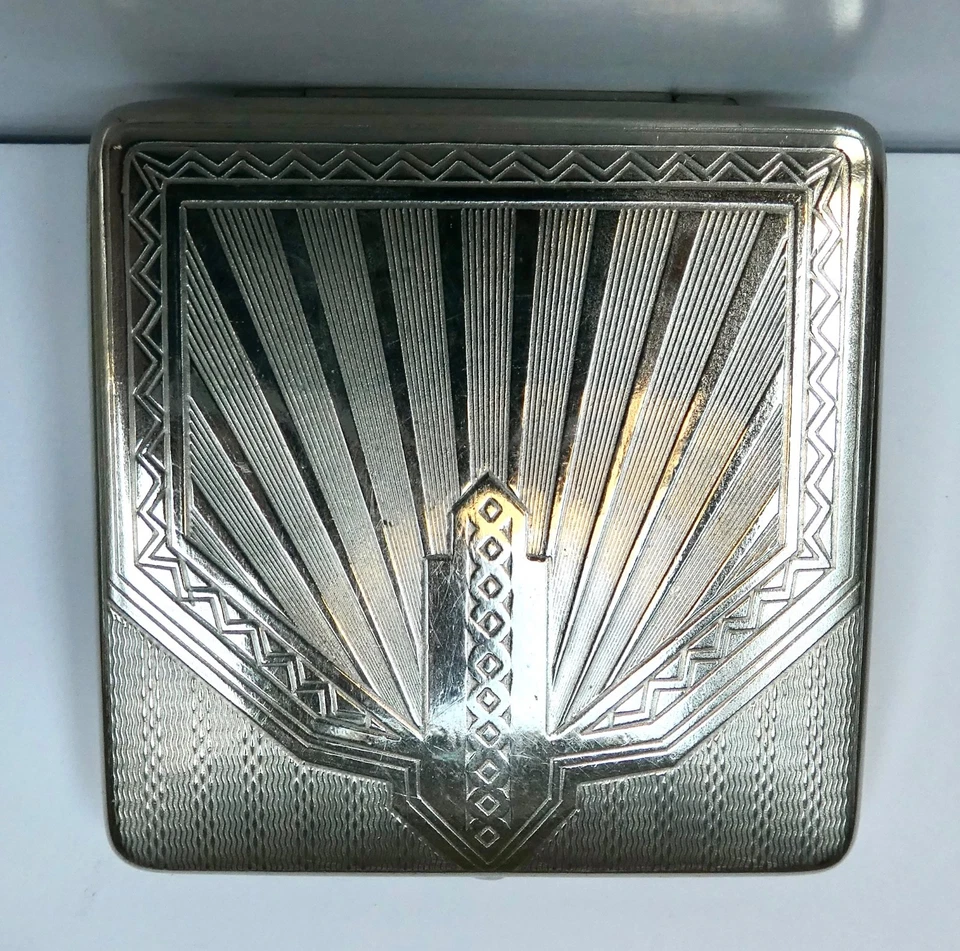 Vintage Art Deco Dubarry Powder Compact - Image 1 of 4