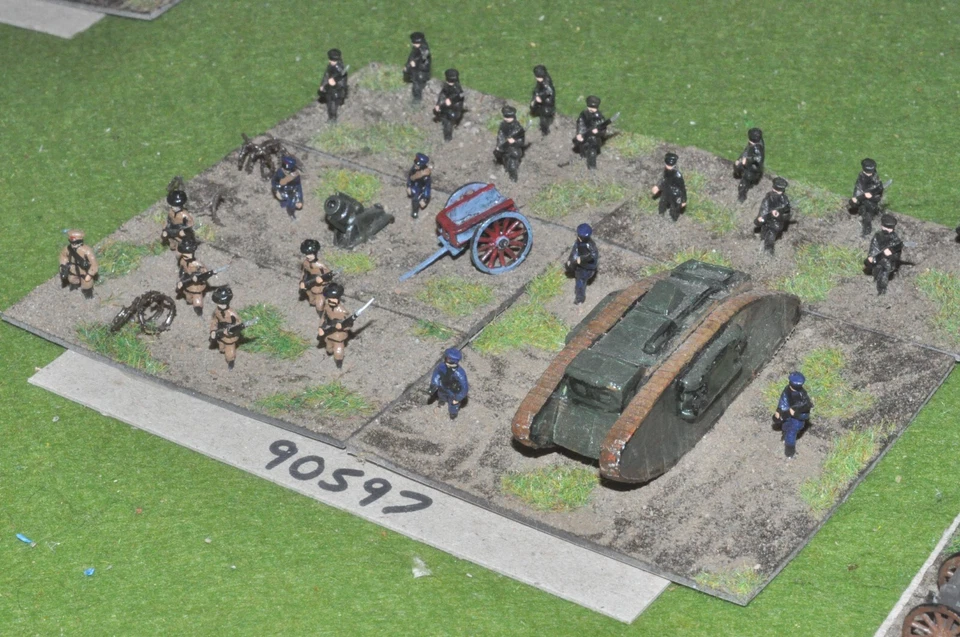 15mm WW1 / russian - civil war 1 tank 1 mortor & 23 figs - inf (90597) - Image 1 of 2