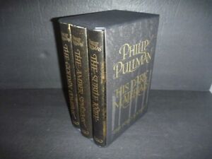 Lot de 3 boîtes à couverture rigide Philip Pullman His Dark Materials 2008