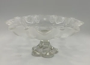 Mikasa Christmas Story Frosted Edge Footed Clear Crystal Candy Dish Bowl - Picture 1 of 3