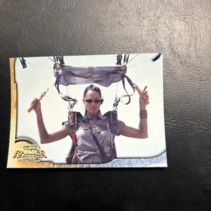 11d Lara Croft Tomb Raider 2001 #52 Angelina Jolie Parachuting - Picture 1 of 2