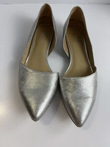 Naturalizer Tamara Women’s Flats Size 8 Silver Metallic Casual To Special Event - Picture 1 of 9