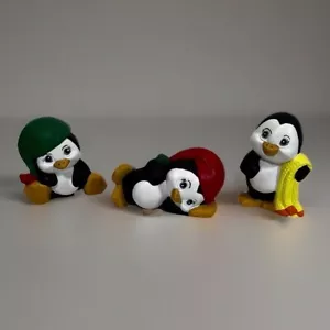 3 Gute-Nacht-Pinguine Keramik 3" Figuren mit/ Decke & Nachtmützen signiert Handarbeit - Bild 1 von 9