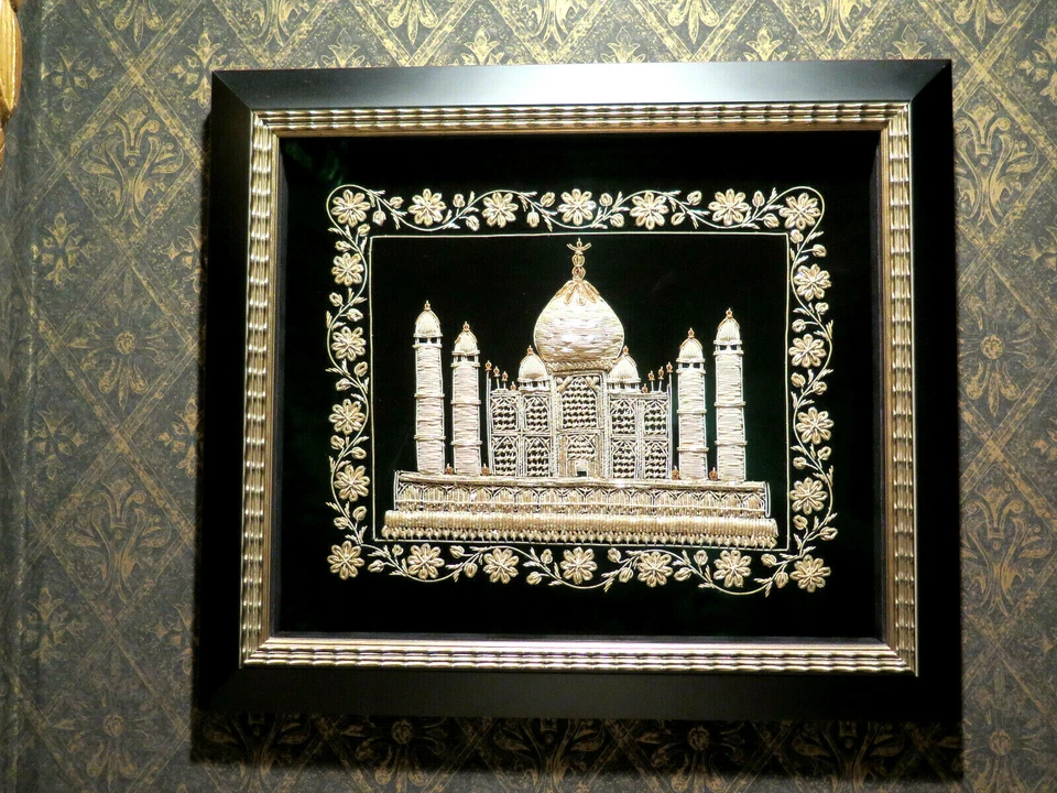 Textil ARTE Arquitectónico Taj Mahal Bordado Metálico Dorado Zardozi Sombra Marco Foto 1 de 4