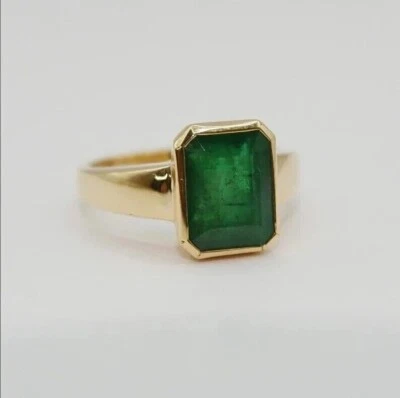 Anillo solitario esmeralda natural corte esmeralda de 2,50 quilates certificado en oro amarillo de 14 quilates Foto 1 de 4