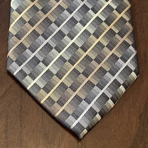 Stafford Gold Hand Made 100% Polyester Men’s Neck Tie Made In China - Picture 1 of 9