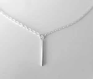 Sterling Silber 20mm gerader Stab Tropfen Anhänger an feiner Kette Halskette + Geschenktüte - Bild 1 von 4