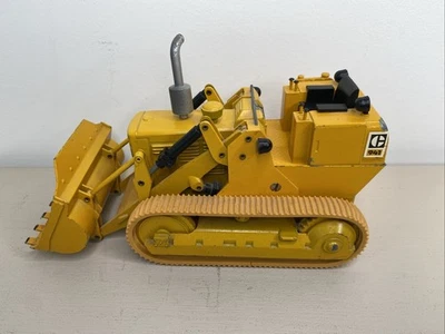 NZG 1/24 Scale diecast Caterpillar 941 Kettenlader Track Loader made Germany - Image 1 of 4