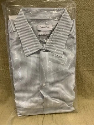 Camisa Calvin Klein Performance Calce Ajustado Sin Plancha 17.5 32/33 Rayas Azules Foto 1 de 4