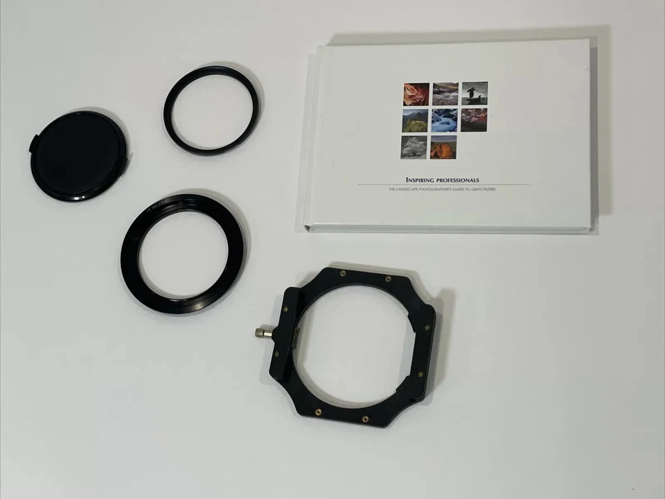 LEE Filters Holder 77mm Wide-Angle Lens Adapter Ring 72-77 mm Book - Image 1 of 4