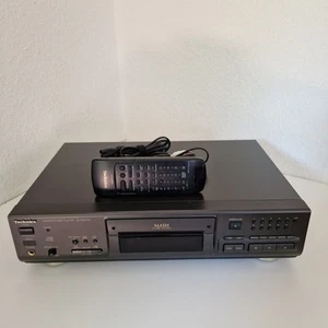 TECHNICS SL-PS670A Lettore CD Con Telecomando  - Foto 1 di 15