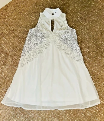 Vestido sin mangas Boohoo UK para mujer blanco negro de encaje EE. UU. 4 UK 8 cuello falso con cerradura Foto 1 de 4