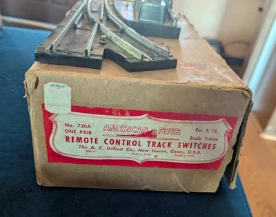American Flyer Vintage Remote Control Track Switch set, box w/ red&white label - Image 1 of 4