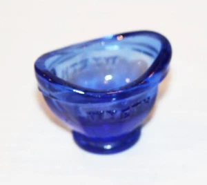 Vintage MCM Deco - Wyeth Oval Cobalt Blue Bowl Dish 1.5" Small Ink Well Eye Wash - Picture 1 of 8