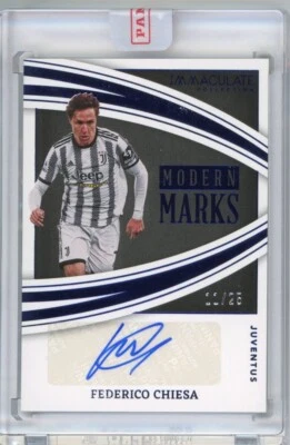 2022-23 Immaculate Collection Auto Federico Chiesa Modern Marks Sapphire /25 - Image 1 of 2