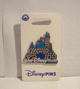 WALT DISNEY WORLD RESORT CINDERELLA CASTLE RHINESTONE PIN ON CARD 2019 JEWELED - Picture 1 of 1