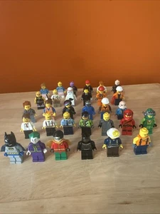 LEGO Minifigure Lotto di 31 - Città Mista, Batman, Marvel, DC, Lego Movie, ecc. - Foto 1 di 9