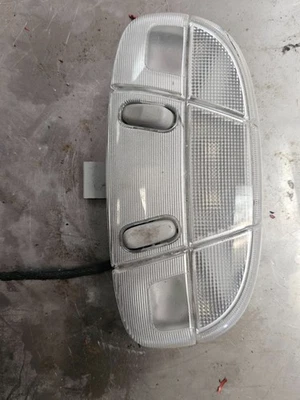 Luz de cúpula Ford F250 F350 F450 2008-2016 luz de mapa superior fabricante de equipamento original - Imagem 1 de 2