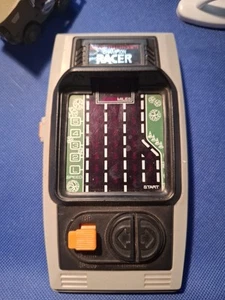 Bandai Electronics LSl Portable Game Champion Racer 1980 Parts Should Work - Foto 1 di 5