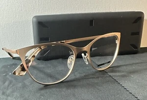 Anteojos y estuche Alexander Mcqueen McQ modelo MQ0295OP 003 oro mate - Imagen 1 de 11