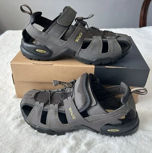 SCARPE DA ACQUA DA UOMO TEVA FOREBAY TAGLIA 9 SPORT ESCURSIONISMO SANDALO TURCO CAFFÈ ASCIUTTO RAPIDO - Foto 1 di 7