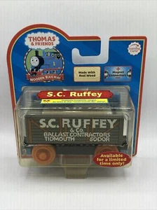 Thomas & Friends Treno ferroviario in legno S.C.RUFFEY & CARGO 2006 NUOVO IN SCATOLA LC99029 - Foto 1 di 4