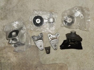 2008 Honda Civic Engine Mount  - Image 1 of 4