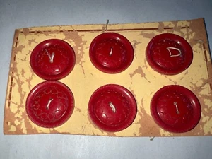 6 anciens boutons Maurice Brière Paris bakélite rouge  diamètre 3 cm N° 25 - Picture 1 of 3