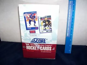 1992-93 SCORE HOCKEY FACTORY SEALED BOX MINT - Foto 1 di 4