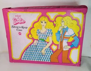 World of Barbie Sleep n Keep Case 1974 Mattel Vintage Rosa - Foto 1 di 22