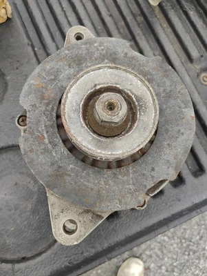 Toyota Corolla 1978-1982 1,6 L 1,8 L alternador motor 2 TC 3TC  Foto 1 de 4