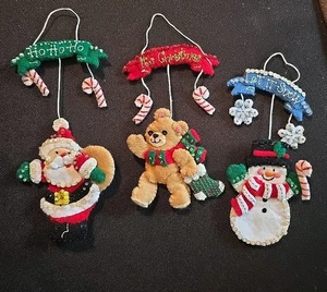 3 adornos navideños vintage hechos a mano de fieltro lentejuelas colgantes de pancartas - Imagen 1 de 10