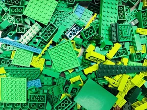 Lote de 2 libras libras Lego piezas verdes aleatorias piezas ladrillos surtidos - Imagen 1 de 4
