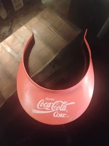 Visiera Cappello In Plastica Bevete Coca Cola Vintage - Foto 1 di 3