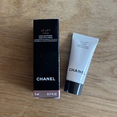 Chanel Le Lift Creme Fine Botanical Alfalfa Concentrate 5ml NEU & OVP - Bild 1 von 4