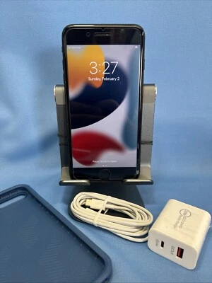 Apple iPhone 7 Plus - 128GB - Black (Unlocked) A1784 GSM With Extras. - Image 1 of 4