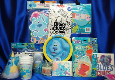 Centro de mesa Blues Room # 20 tazas invitaciones a reventón carteles bolsas de botín platos Foto 1 de 4