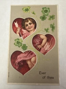 Cartolina San Valentino in rilievo Cherubino Cupido incorniciato in cuori arco freccia Germania - Foto 1 di 2