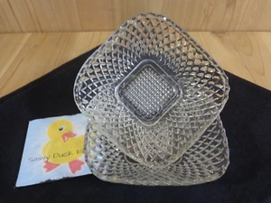 Juego de 2 cuencos cuadrados de vidrio de depresión con patrón de diamantes de 5,5" plato de caramelo transparente - Imagen 1 de 7