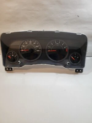Jeep Compass 2007-2015, panel de instrumentos velocímetro Patriot OEM 05172337AB Foto 1 de 4