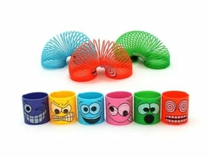 SPRING 65MM PLASTIC FUNNY FACE DESIGN 1 PC ASSORTED COLOURS WALKING TOY HOBBY - Picture 1 of 7